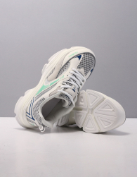 Nubikk Comet Runner